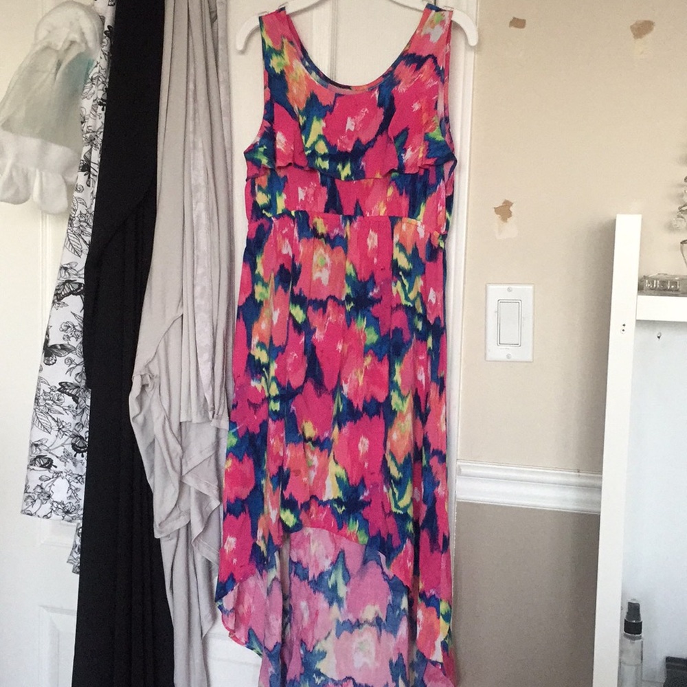Colorful High-Low dress..